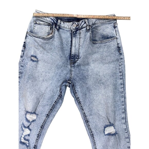No Boundaries Womens Ripped Light Wash Jeans Size 15 - Picture 9 of 10